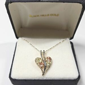 Black Hills Gold 12K Gold & Sterling Silver 925 Tri-Color Leaf Pendant Necklace